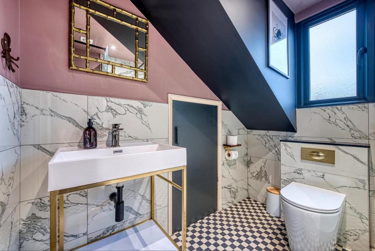 Casa Del Artista - Luxury Apartments, Whitby Ngoại thất bức ảnh